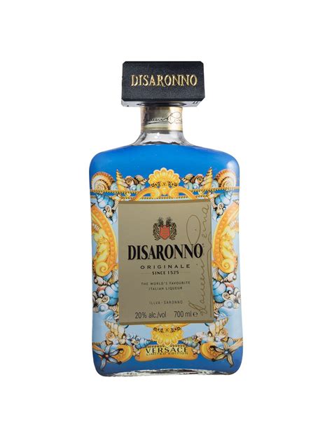 disaronno amaretto versace limited edition mit gläsern|Disaronno collaborates with Versace on limited.